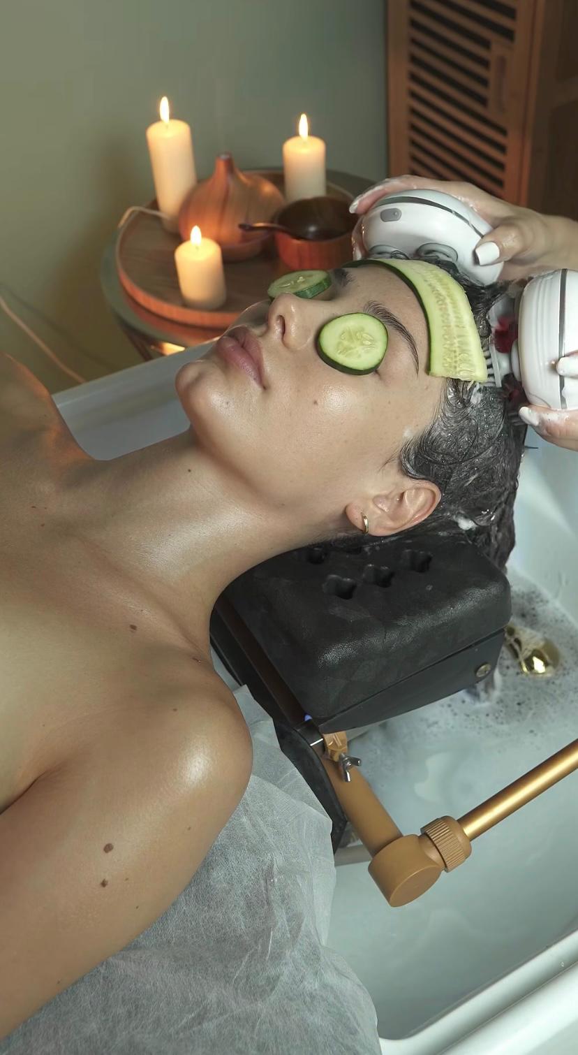 10% DE DESCUENTO EN TRATAMIENTOS DE HIDRATACIÓN CAPILAR.